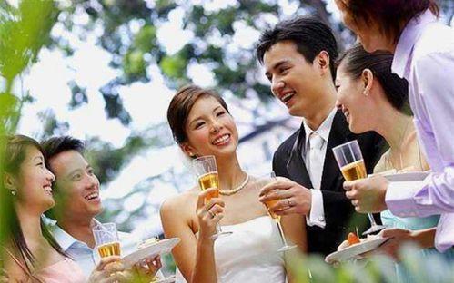 新郎结婚吃瓜后续故事免费阅读,新郎吃瓜后续的浪漫奇遇 第1张 新郎结婚吃瓜后续故事免费阅读,新郎吃瓜后续的浪漫奇遇 第1张